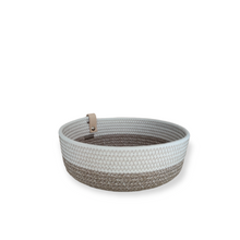 Load image into Gallery viewer, Boho Melé & White