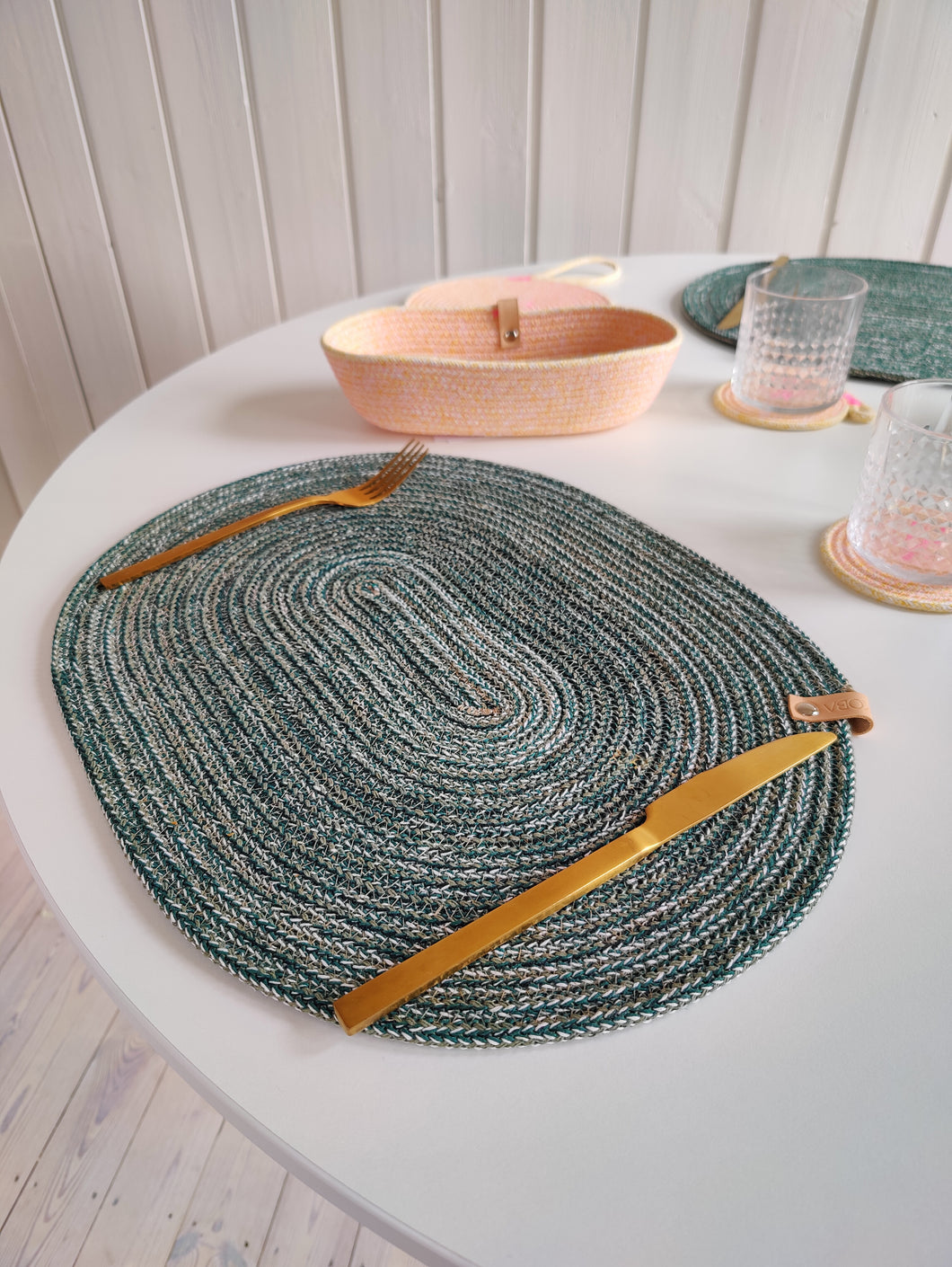Oval Placemat Green Gaze